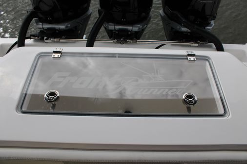 Front Runner 36 Center Console image