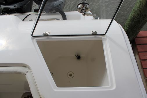 Front Runner 36 Center Console image