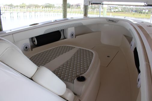 Front Runner 36 Center Console image