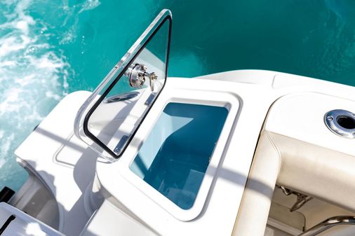 Boston Whaler 350 Realm image