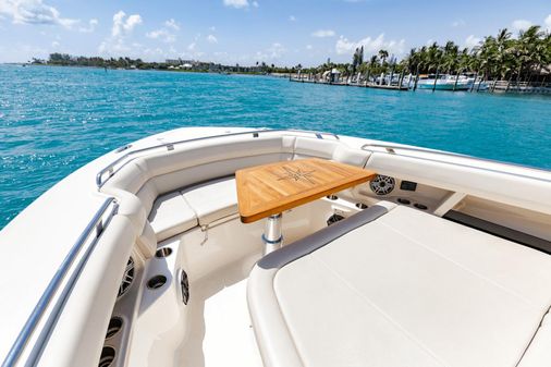 Boston Whaler 350 Realm image