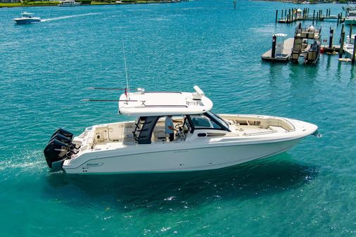 Boston Whaler 350 Realm image