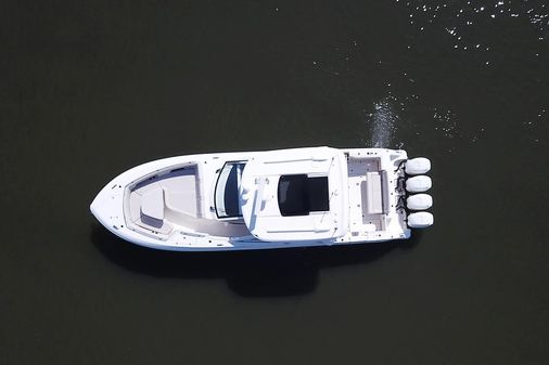 Boston Whaler 380 Realm image