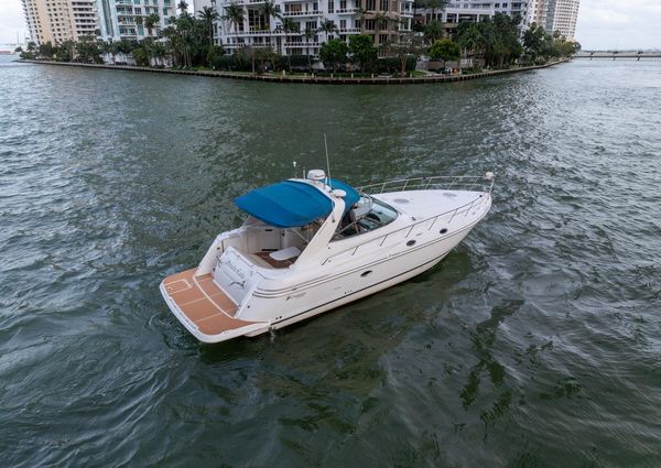 Cruisers Yachts 3870 Express image