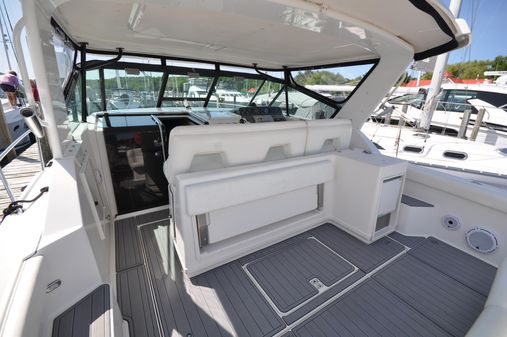 Tiara Yachts 3500 Express image