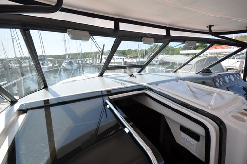 Tiara Yachts 3500 Express image