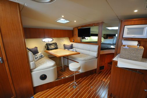 Tiara Yachts 3500 Express image