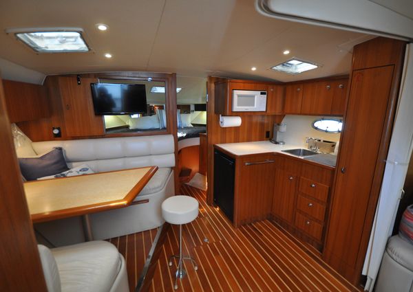 Tiara Yachts 3500 Express image