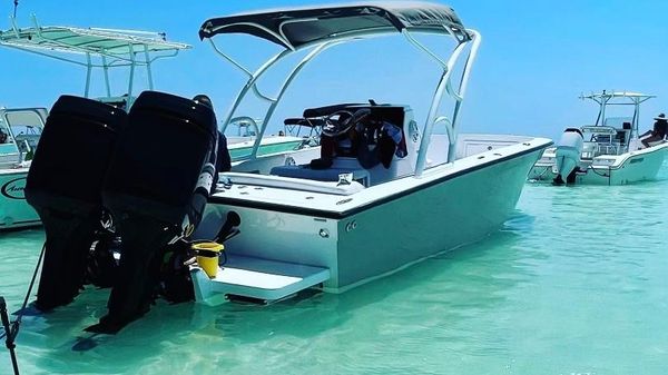 Carrera Boats 27