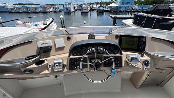 Carver 41 Cockpit Motor Yacht image