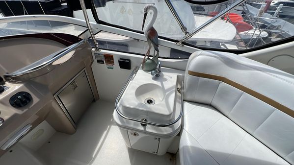 Carver 41 Cockpit Motor Yacht image