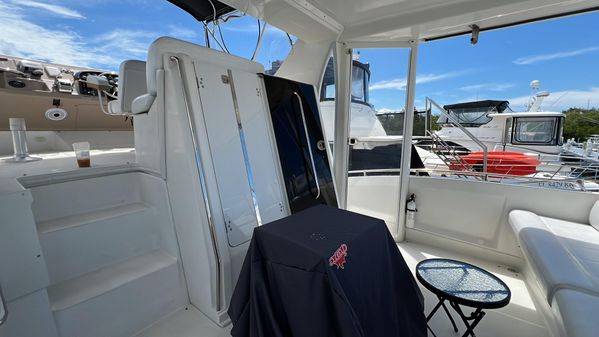 Carver 41 Cockpit Motor Yacht image