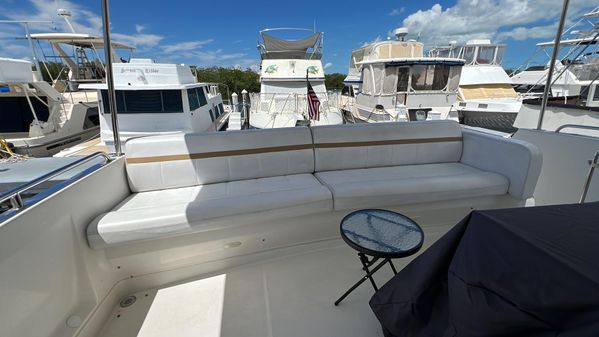 Carver 41 Cockpit Motor Yacht image