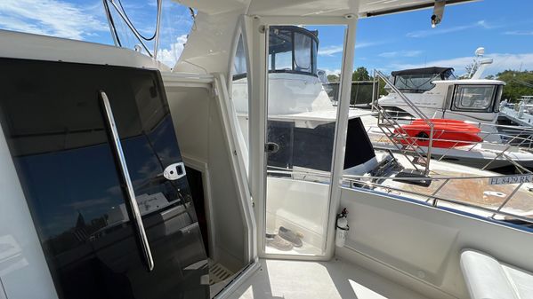 Carver 41 Cockpit Motor Yacht image