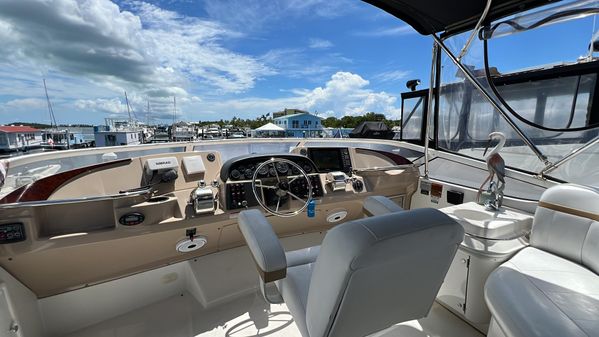 Carver 41 Cockpit Motor Yacht image