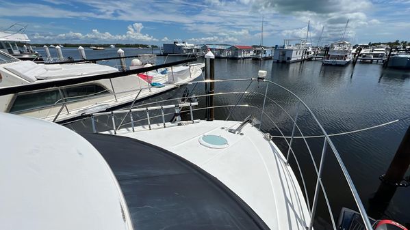 Carver 41 Cockpit Motor Yacht image