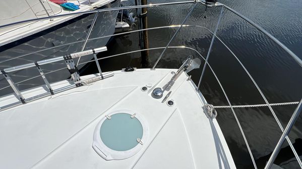 Carver 41 Cockpit Motor Yacht image