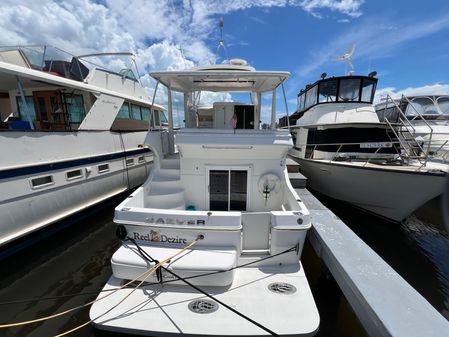 Carver 41 Cockpit Motor Yacht image