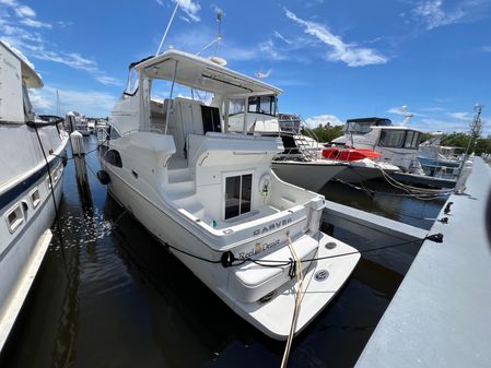 Carver 41 Cockpit Motor Yacht image