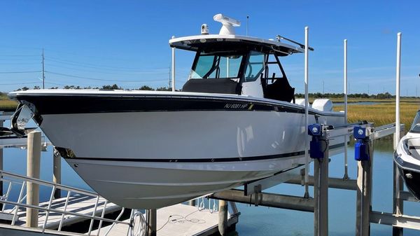 Blackfin 332 CC