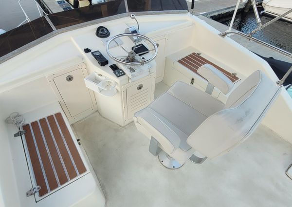 Blue-seas 31-PALM-BEACH-FLYBRIDGE-CRUISER image