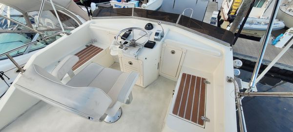 Blue-seas 31-PALM-BEACH-FLYBRIDGE-CRUISER image