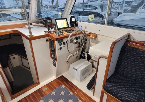 Blue-seas 31-PALM-BEACH-FLYBRIDGE-CRUISER image