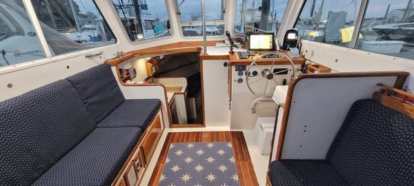 Blue-seas 31-PALM-BEACH-FLYBRIDGE-CRUISER image