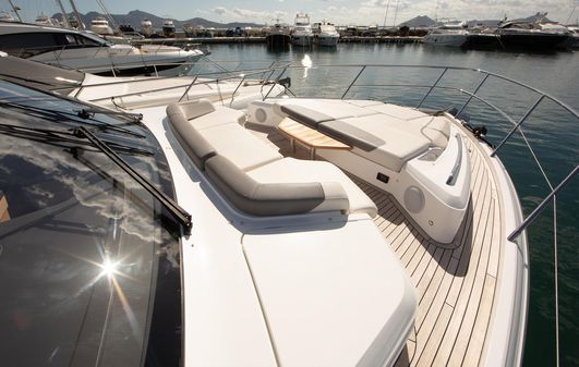 Princess Yachts V60 image