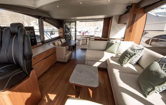 Princess Yachts V60 image