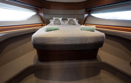 Princess Yachts V60 image