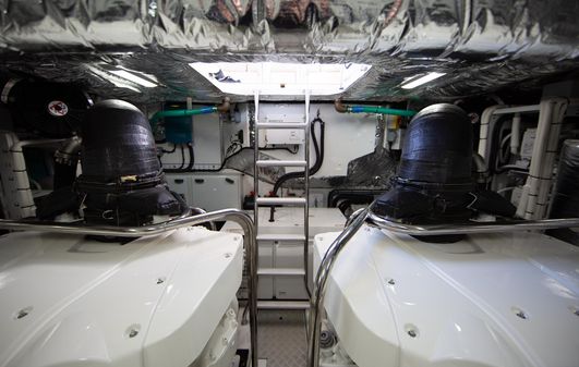 Princess Yachts V60 image