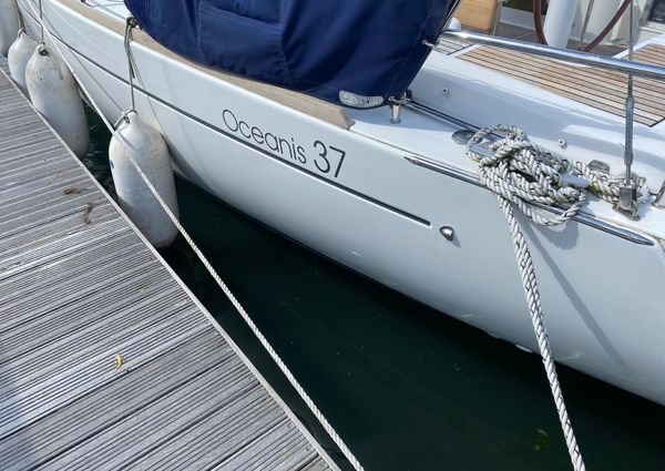 Beneteau OCEANIS-37 image