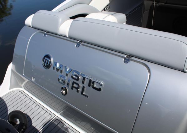 Mystic-powerboats M3800 image