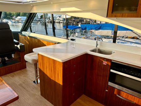 Riviera 5400 Sport Yacht image