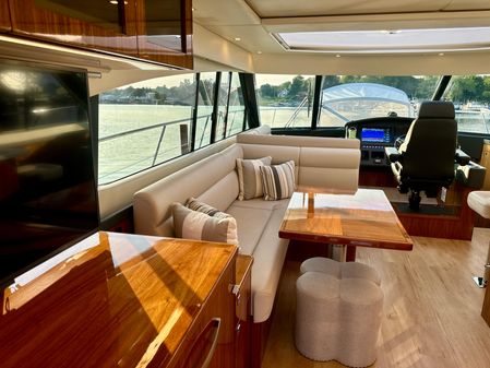 Riviera 5400 Sport Yacht image