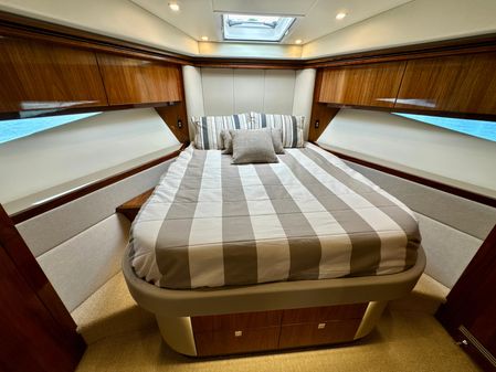 Riviera 5400 Sport Yacht image