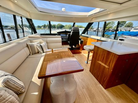 Riviera 5400 Sport Yacht image