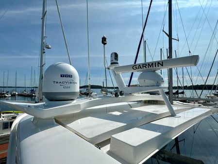 Riviera 5400 Sport Yacht image