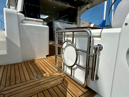 Riviera 5400 Sport Yacht image