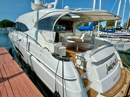 Riviera 5400 Sport Yacht image