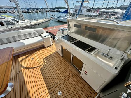 Riviera 5400 Sport Yacht image