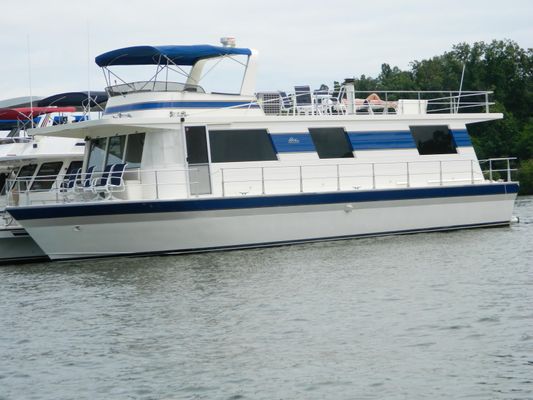 Pluckebaum Coastal Yacht - main image