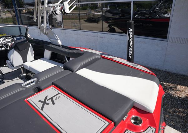 MasterCraft XT22 image