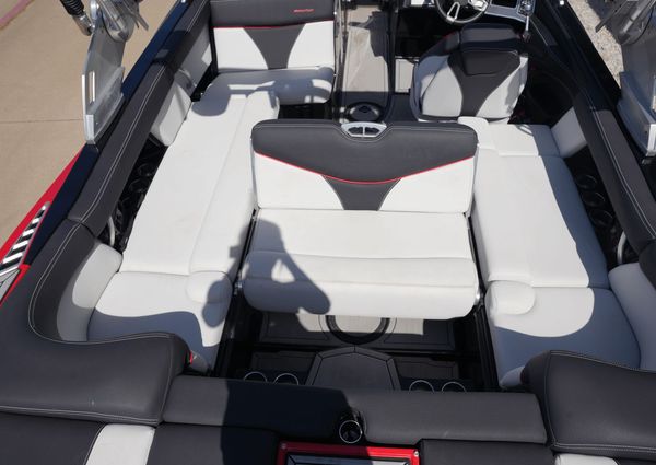 MasterCraft XT22 image