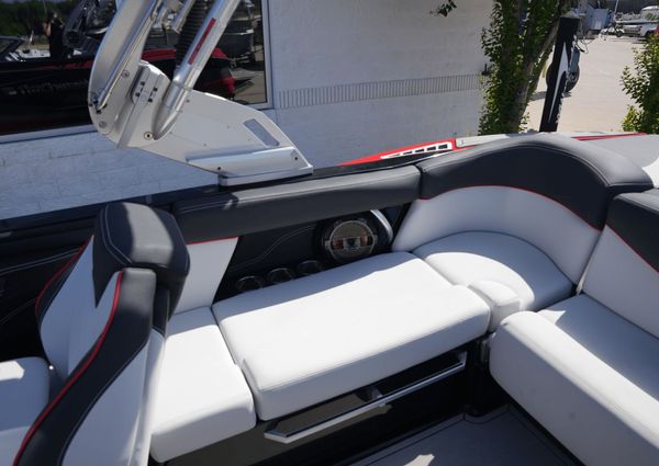 MasterCraft XT22 image