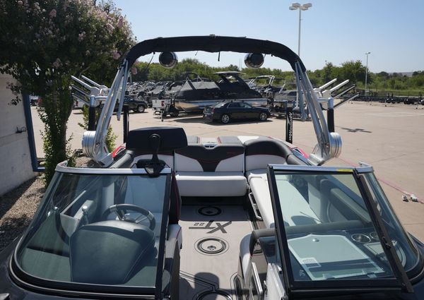 MasterCraft XT22 image