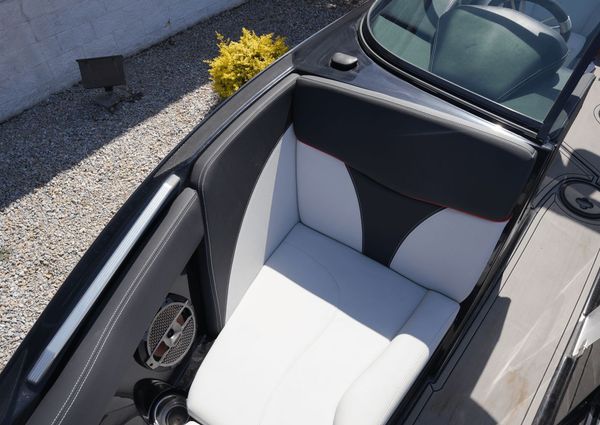 MasterCraft XT22 image