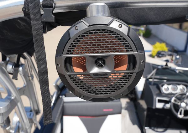 MasterCraft XT22 image