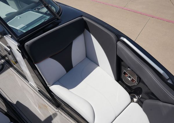 MasterCraft XT22 image